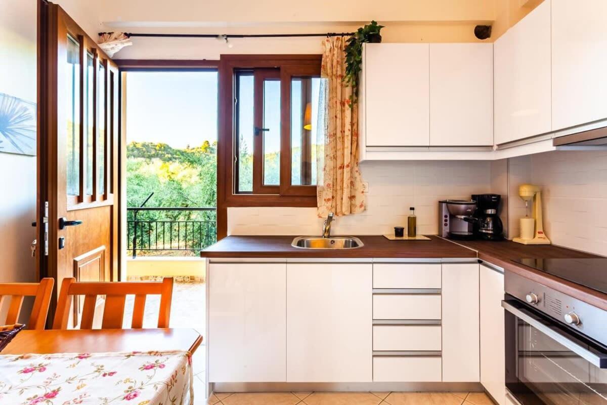 Nelly'S Seaview Retreat - Summer Cozy Getaway Apartment ซาคาโร ภายนอก รูปภาพ